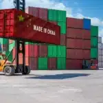 Vale a pena importar em 2026? Fizemos a conta que o seu fornecedor nacional não quer que você veja